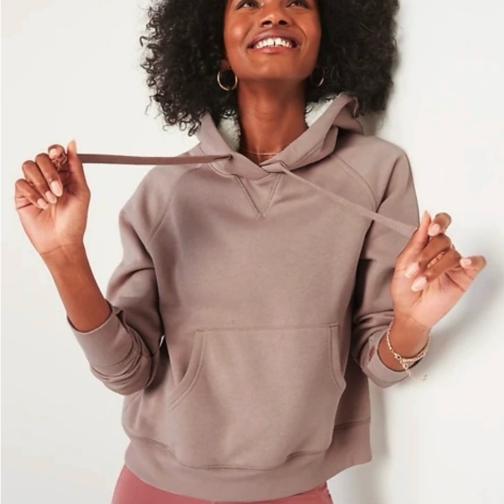 OLD NAVY Sherpa Lined Hood Pullover Sweatshirt in MAUVE SIZE LARGE